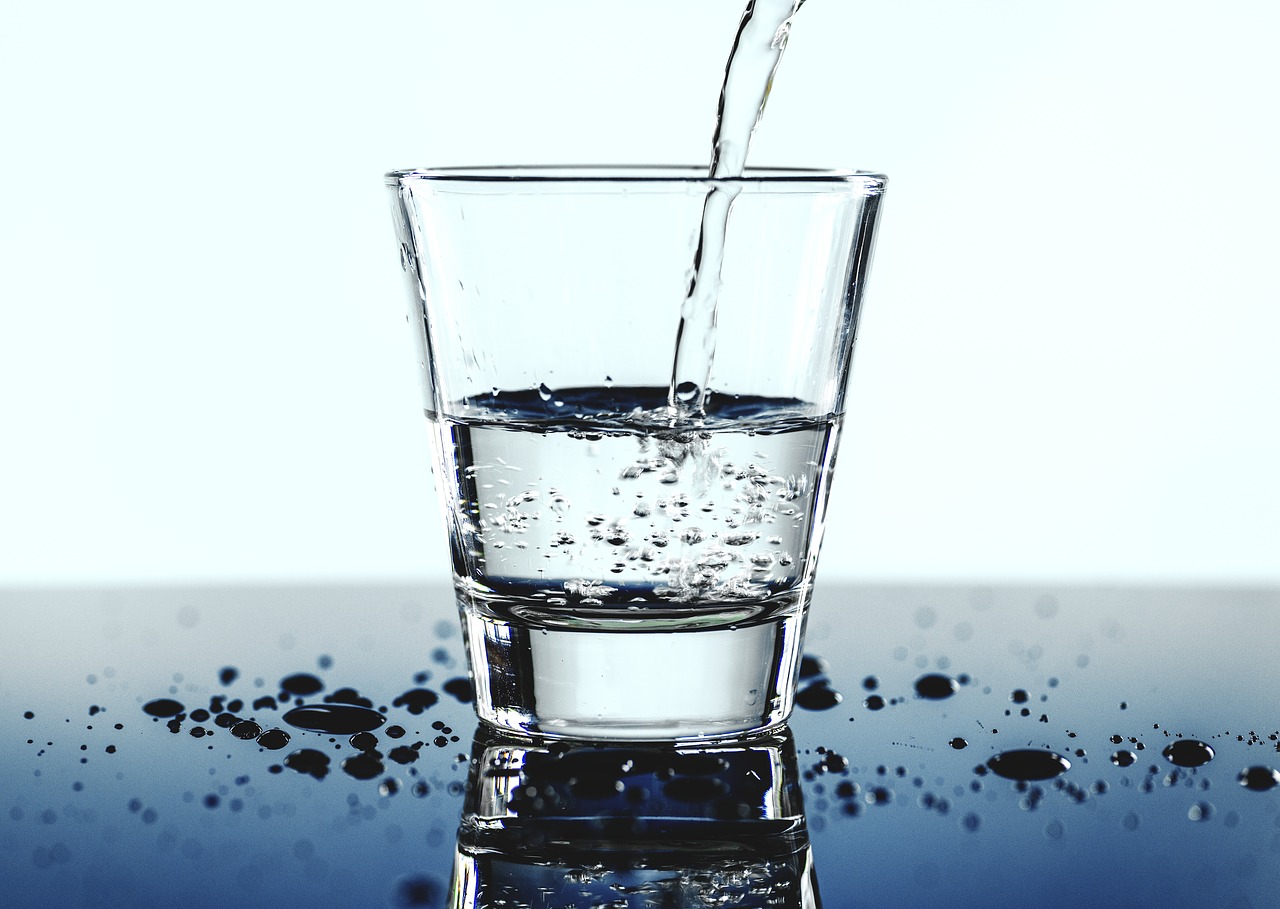 aqua-3445987_1280