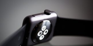 A New Study Shows That An Apple Watch Can Help To Detect Asymptomatic Heart Disease Using Artificial Intelligence black and silver car gear shift lever
